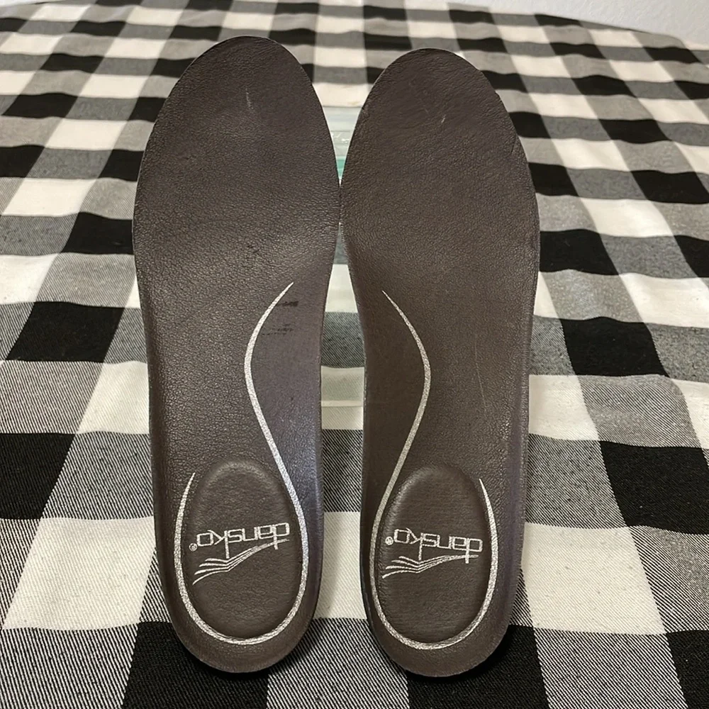 Dansko Olivia Pebbled Leather Slip on Loafer Shoes Size 38/ US 7.5-8 Brown Red